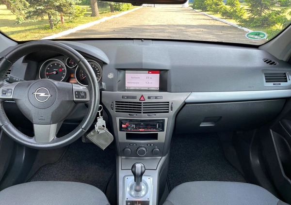 Opel Astra cena 14000 przebieg: 199080, rok produkcji 2004 z Kłecko małe 92